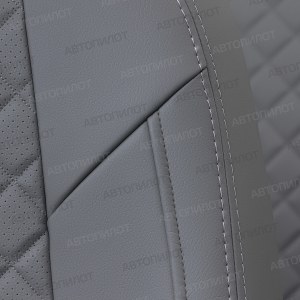 Чехлы из экокожи с ромбом на Audi Q3 (Автопилот)